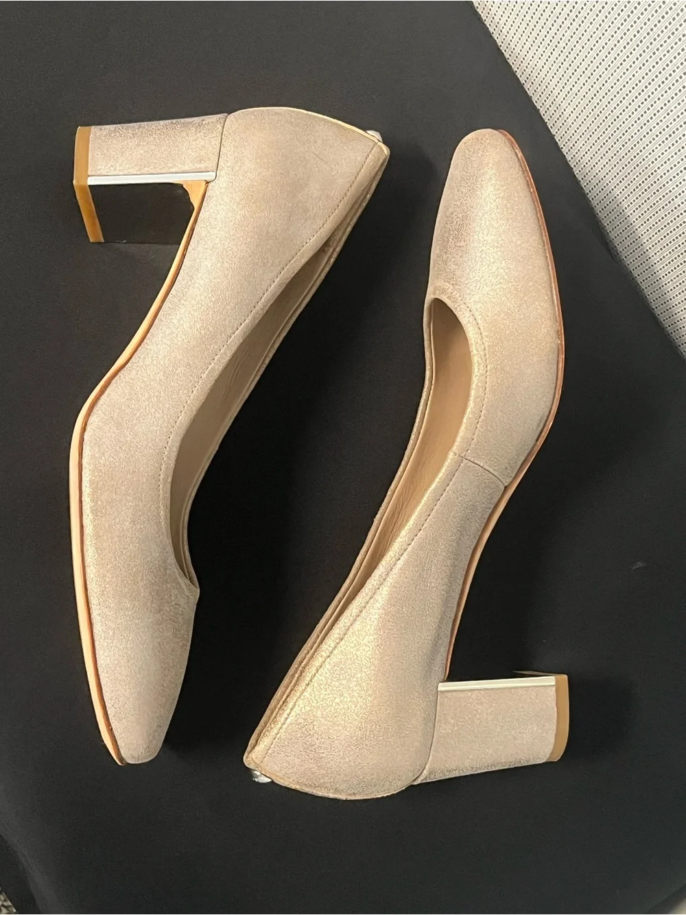Donald Pliner block heel leather pumps. Brushed champagne. Metal heel plate. 8